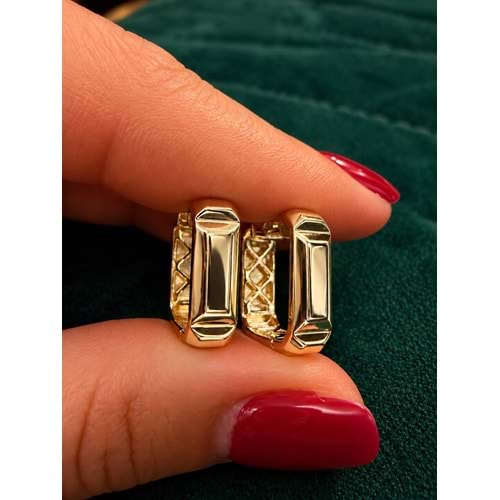 GOLD KÖŞELİ KÜPE